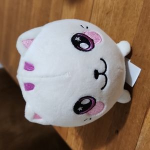 Squishamals White Cat 4" New *No Tags